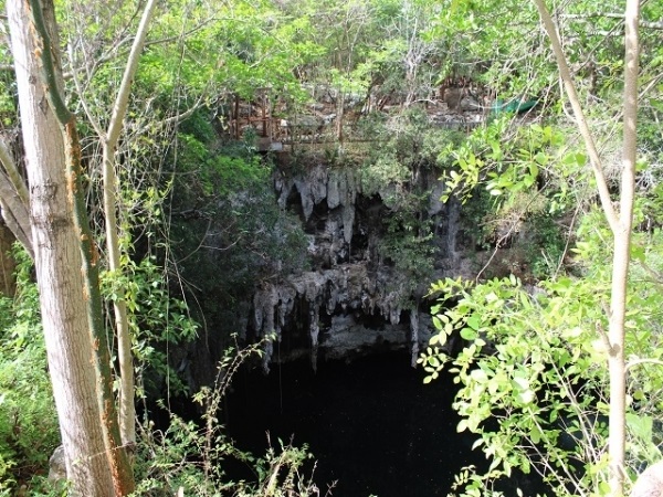 Cenote Yokdzonot en Yaxcabá