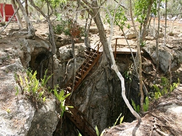 Las aguas frescas del cenote Nayah, Tecoh