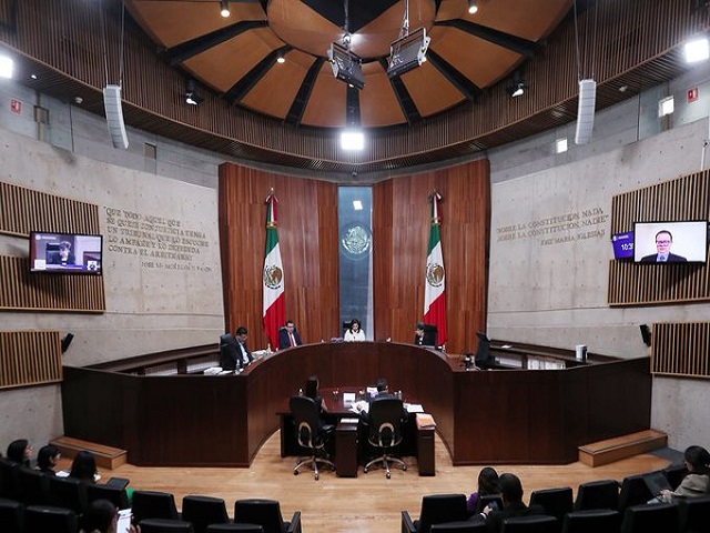 El TEPJF ordenó la separación del cargo del gobernador de Yucatán, para participar como candidato a senador postulado por el PAN