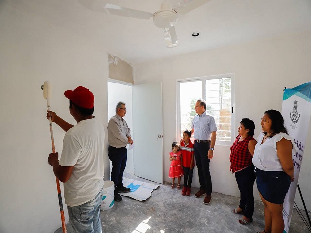 El Alcalde Alejandro Ruz supervisa el programa de Mejora de Vivienda en San José Tzal