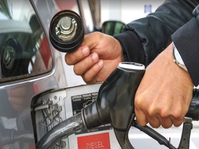 Precio del diésel supera 30 pesos por litro en algunas estaciones; promedio nacional se ubica en 27.87 pesos