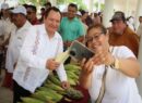 Gobernador Joaquín Díaz Mena reafirma apoyo a productoras y productores en Mercado Renacer del Campo