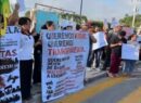 Padres y alumnos toman Plantel Azteca Mérida 2; exigen mantener modelo educativo