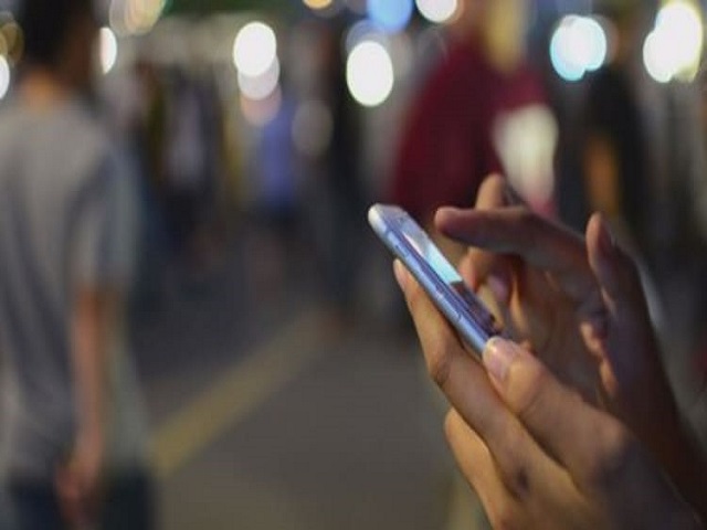 CRT amplía 184 días el plazo para vincular líneas celulares con la CURP