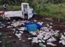 Vuelca en carretera motocarro con ¡ 280 kilos de tortillas!
