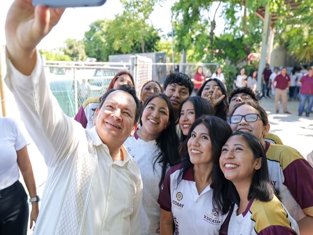  Renacimiento Maya cumple con mejores espacios y herramientas para los 72 planteles del Cobay