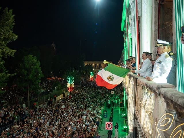 Renacimiento Maya celebra con saldo blanco el Grito de Independencia