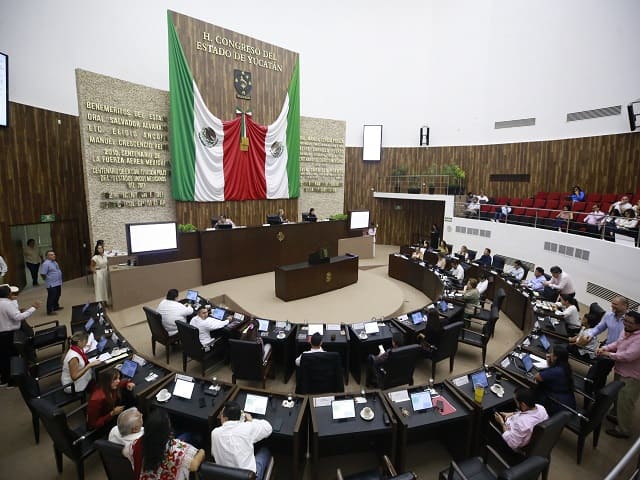 Carta de 2021 y foto con empresarios israelíes enfrentan a Morena y PAN en el Congreso