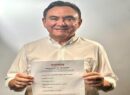 Del PRI, PRD y PAN a Morena: Liborio Vidal se afilia y levanta la mano por Mérida